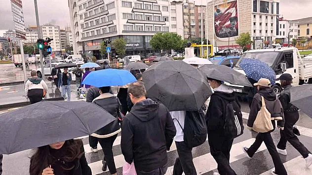 Samsun güne yağmurla başladı... Yağışlar ne zamana kadar devam edecek?