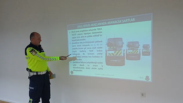 Samsun Havza'da okul servis sürücülerine ve rehber personele trafik eğitimi verildi