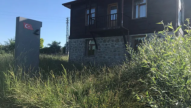 Samsun Kavak'ta şehitlik anı evinde bakımsızlık