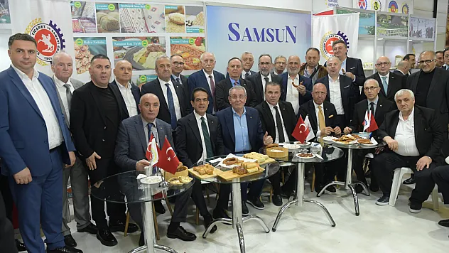 Samsun lezzetleri için uzun kuyruklar oluştu