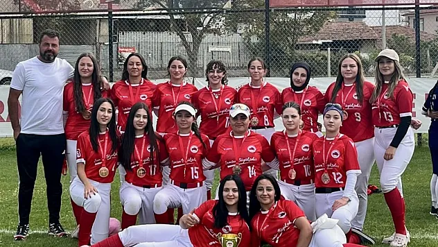 Samsun softbolda Türkiye üçüncüsü