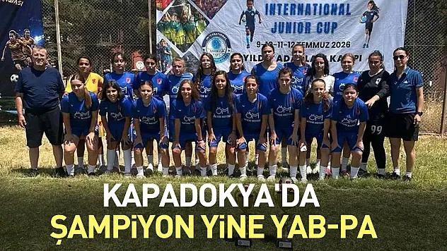 Samsun'un kızları kupayı bırakmadı