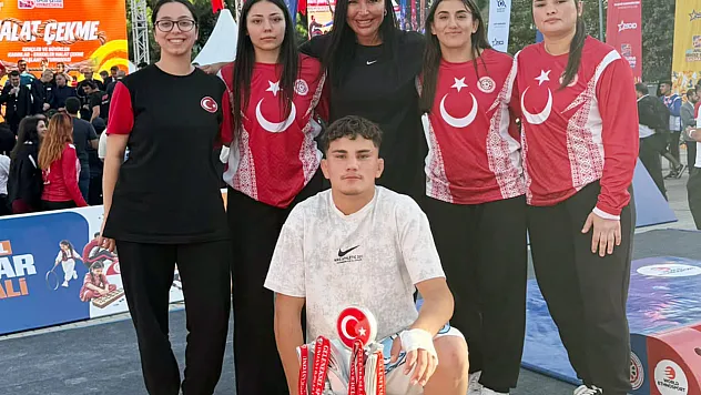 Samsunlu sporculardan mas güreşinde madalya yağmuru