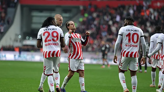 Samsunspor Beşiktaş'ı Perişan Etti! Yazarlar Tek Ses 'Skor Daha Farklı Olabilirdi!'