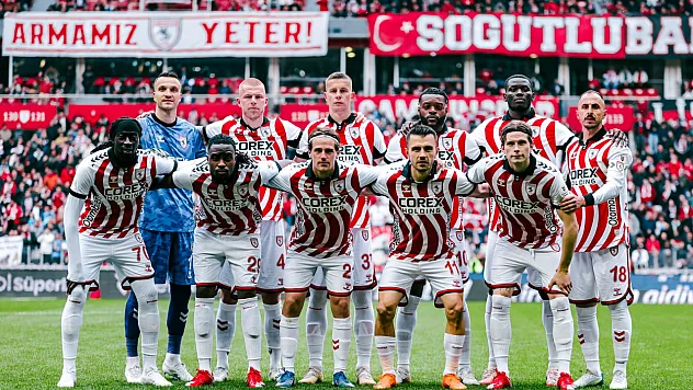 Samsunspor'dan çeyrek asır sonra tarihi galibiyet