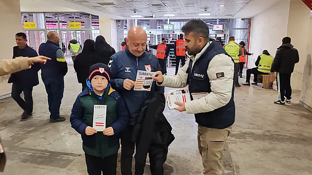 Samsunspor-Galatasaray maçında 10 bin kişiye uyarı yapıldı