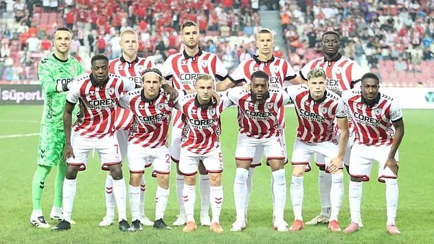 Samsunspor,ilk yarıyı önde kapattı