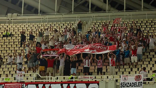 Samsunspor taraftarından örnek davranış
