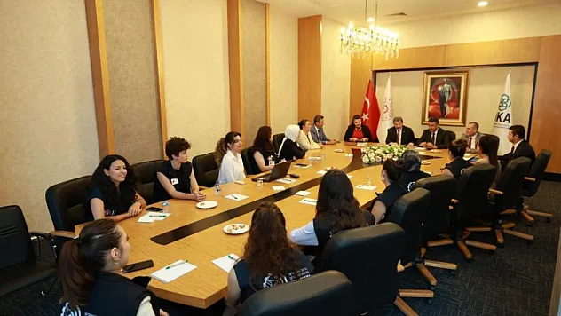 Sanayide dönüşüme kadın eli