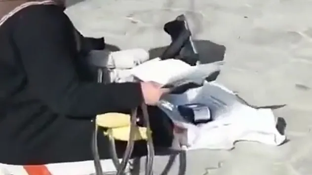 Şanlıurfa'da dilencinin önündeki pos cihazını görenler gözlerine inanamadı!