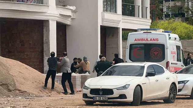Şantiye savaş alanına döndü: Yumruklar havada uçuştu