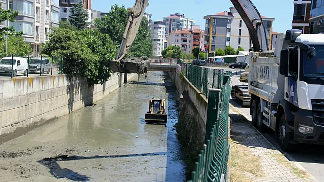 SASKİ'den dere yataklarında taşkın mesaisi
