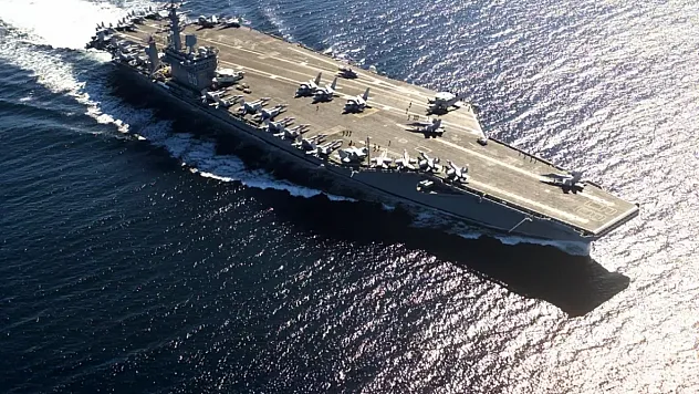 Savaş büyüyor dev gemi ortadoğuda