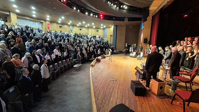 SAYSAD Türk Sanat Müziği Korosu ilk konseriyle Samsun'da sahne aldı