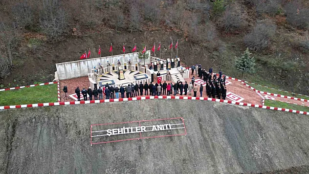 Sazak şehitleri 16 yıl sonra aynı yerde anıldı