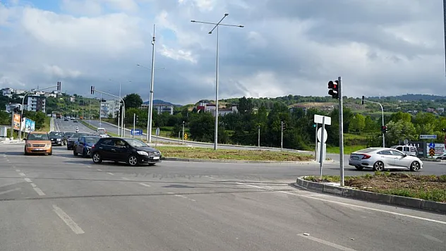 Şehir Hastanesi Kavşağı'na ışıklı önlem