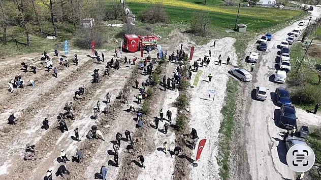 Şehit polis için binlerce fidan toprakla buluştu