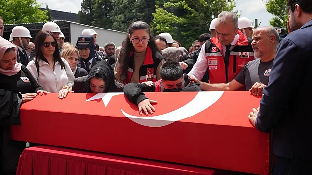 Şehit polislere acı veda: Çorlu'da resmi tören düzenlendi