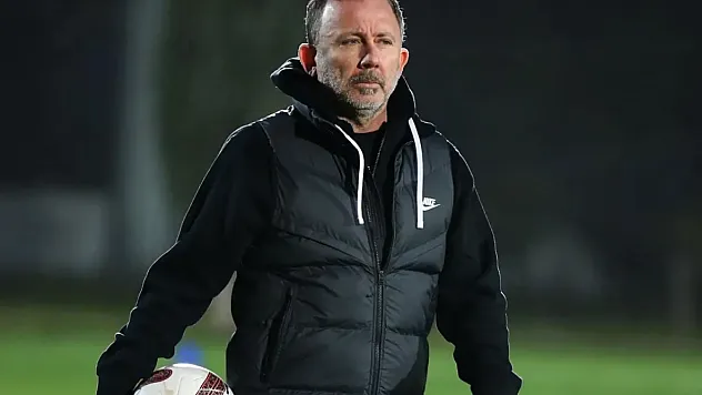 Sergen Yalçın sahalara geri dönüyor