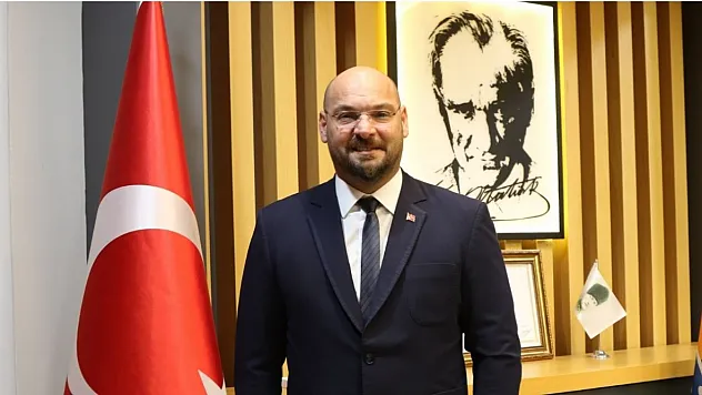 Serhat Türkel'den Turgay Özçelik'in adaylığına tepki: 'Destek vermem mümkün değil'