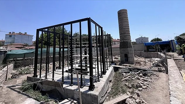 Şeyh Şüceaddin Camisi'nin restorasyonu sürüyor