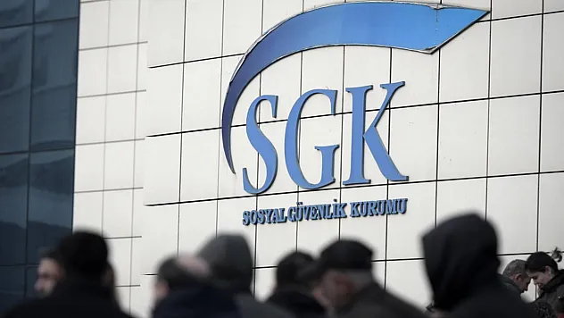 SGK'dan 'Emeklilik İptali' iddialarına sert yanıt: 'Gerçeği Yansıtmıyor'