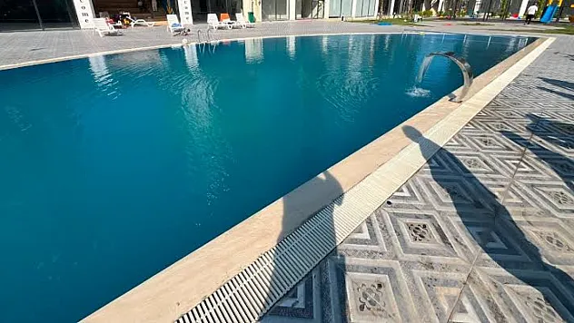 Site havuzunda kaybolan 2 yaşındaki çocuk hayatını kaybetti