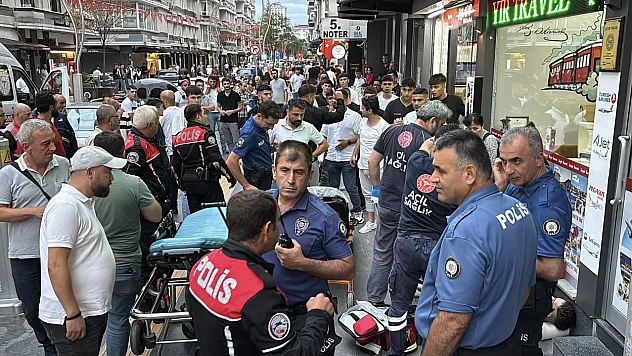 Sokak ortasında kavga