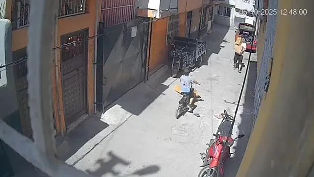 Sokakta oynarken ölümden döndü