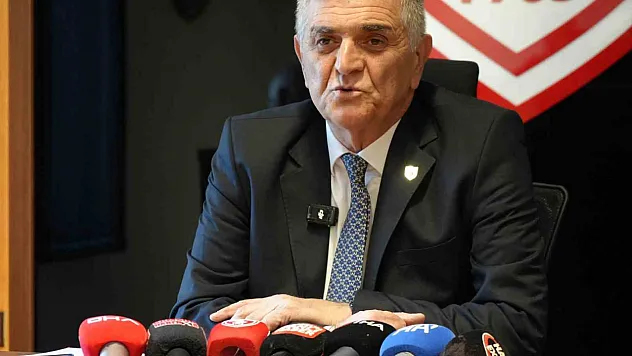 Suat Çakır: 'Artık eleştiride bulunmayın demek istiyorlar'