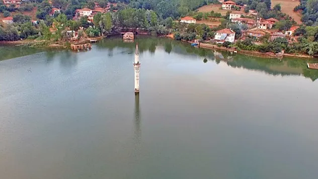 Sular altından yükselen tarih: Batık Minare turizmin gözdesi