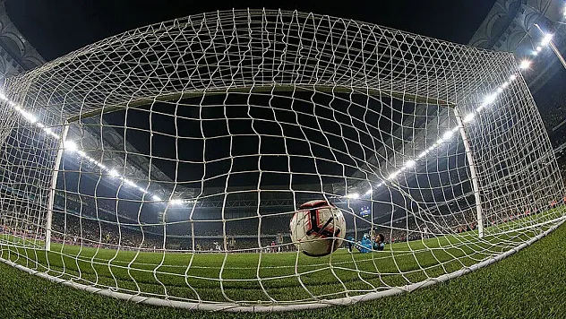 Süper Lig'de yeni sezonun yayın gelirleri belli oldu: Galibiyet primi 9,8 milyon lira