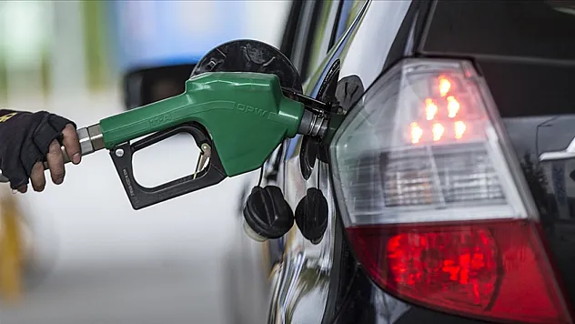 Sürücülere 23 Nisan müjdesi: Motorinde büyük indirim!