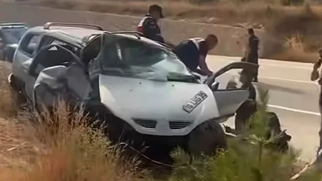 Takla atan araçtaki çift yaşamını yitirdi