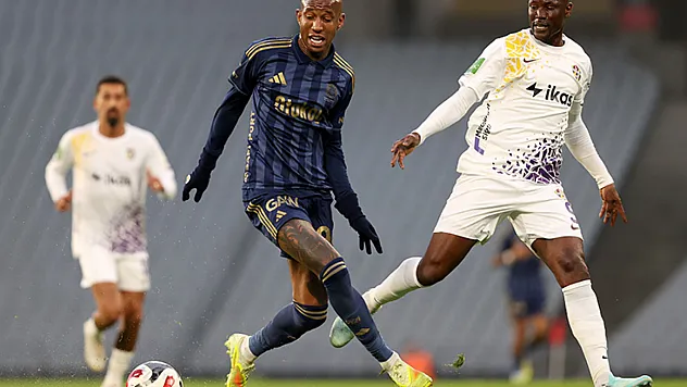 Talisca atıyor, Fenerbahçe kazanıyor