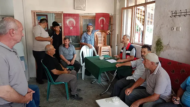 Tarım ekibi kırsal mahallede üreticiyle buluştu