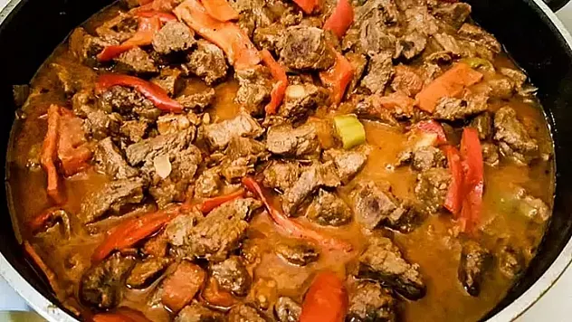 Tas Kebabı Nasıl Yapılır?