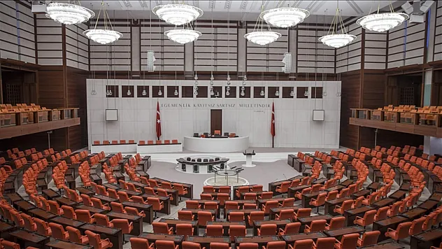 TBMM, çalışmalarına devam edecek.