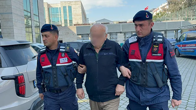 Tekkeköy'de komşuya tüfekle tehdit iddiası: Yaşlı adam gözaltında