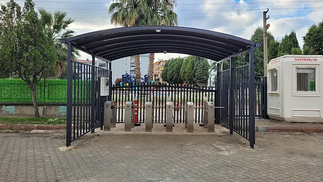 Tekkeköy'de ortaokul girişine turnike sistemi kuruldu