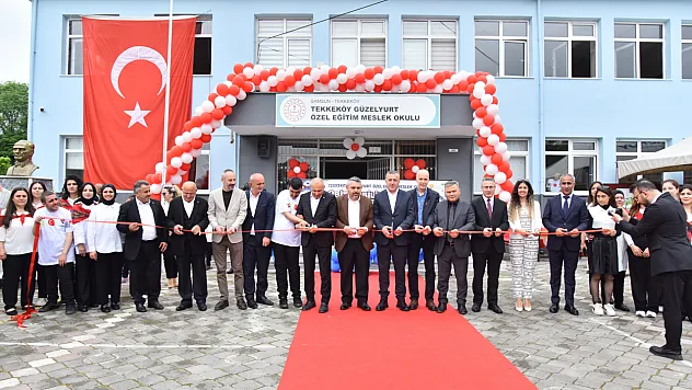 Tekkeköy'de özel öğrencilerden bilim fuarı ve anlamlı gösteri