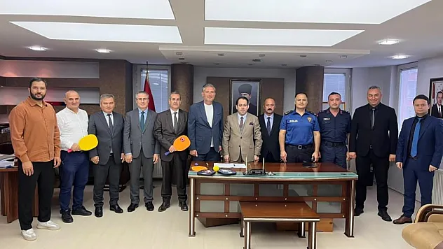 Tekkeköy'de pickleball projesi için imzalar atıldı