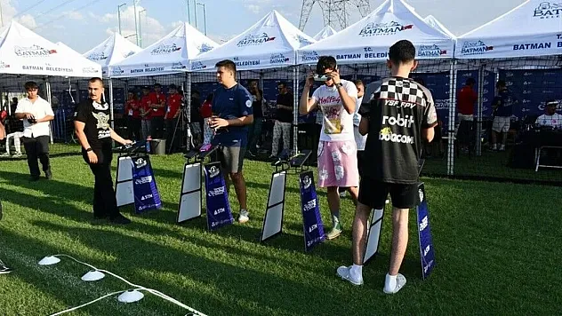 TEKNOFEST Drone Şampiyonası'nda nefes kesen yarış!