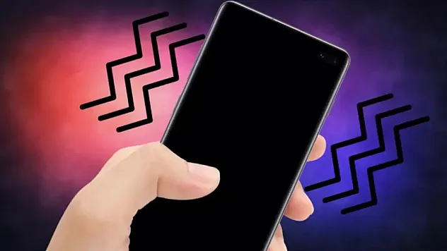 Telefonun titremediği halde bakıyorsan yalnız değilsin