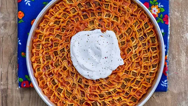 Tepsi mantısı nasıl yapılır?