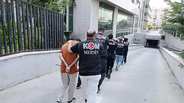 Tetikçilik için Mersin'e geldiler, eylemi gerçekleştiremeden yakalandılar