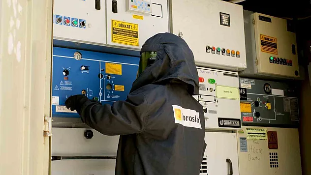 Toroslar EDAŞ'tan Adana'daki elektrik kesintileri ve alınan önlemlere ilişkin açıklama