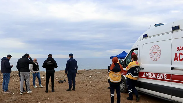 Trabzon'da 5 gündür kayıp genç denizde aranıyor