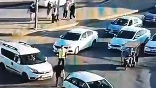 Trafikte polise sopayla saldıran şahıs tutuklandı