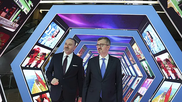 TRT Zirvesi'nde Dijital Çocuk Hakları Masaya Yatırıldı